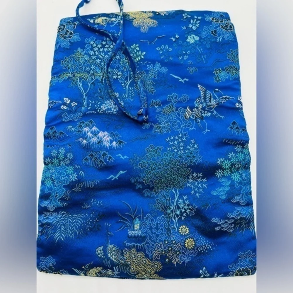 Swhiteme Silk Brocade Jewelry Roll blue